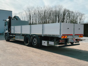 Transport en service in eigen beheer voor de industrie.